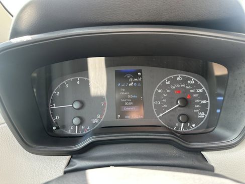 Used 2023 Toyota Corolla Cross L image 17