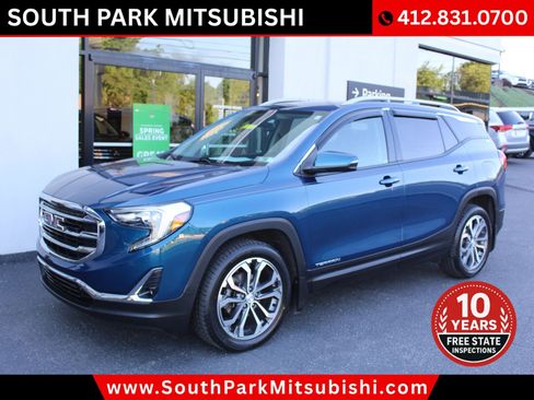 Used 2021 GMC Terrain SLT w/ Infotainment Package II AWD/4WD image 2