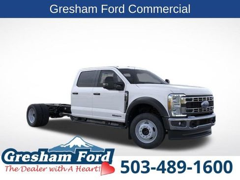 New 2026 Ford F550 4x4 Crew Cab image 8