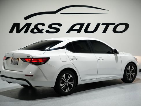 Used 2023 Nissan Sentra SV image 7
