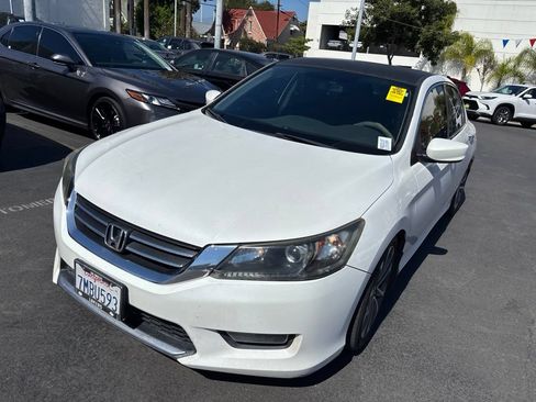 Used 2015 Honda Accord Sport image 8