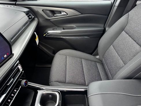 New 2026 Chevrolet Traverse LT w/ Driver Confidence Package image 33