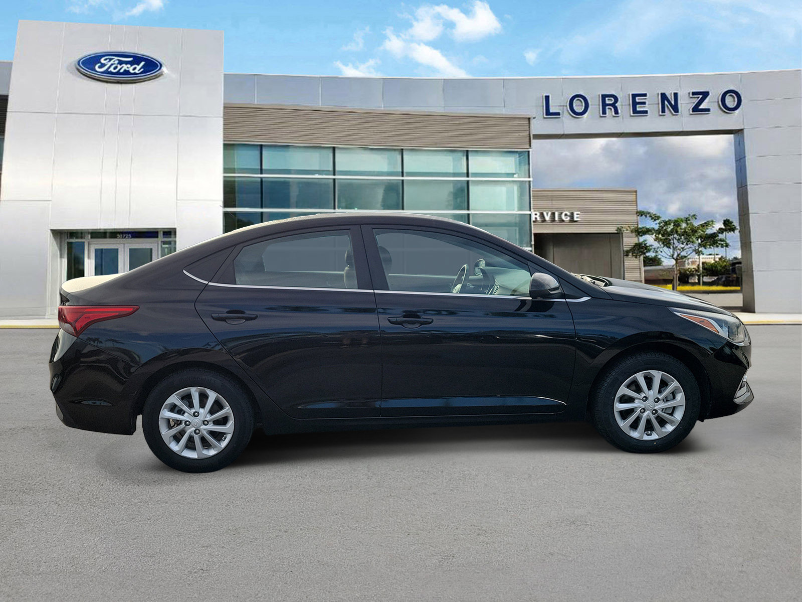 Used 2022 Hyundai Accent SEL FWD image 4