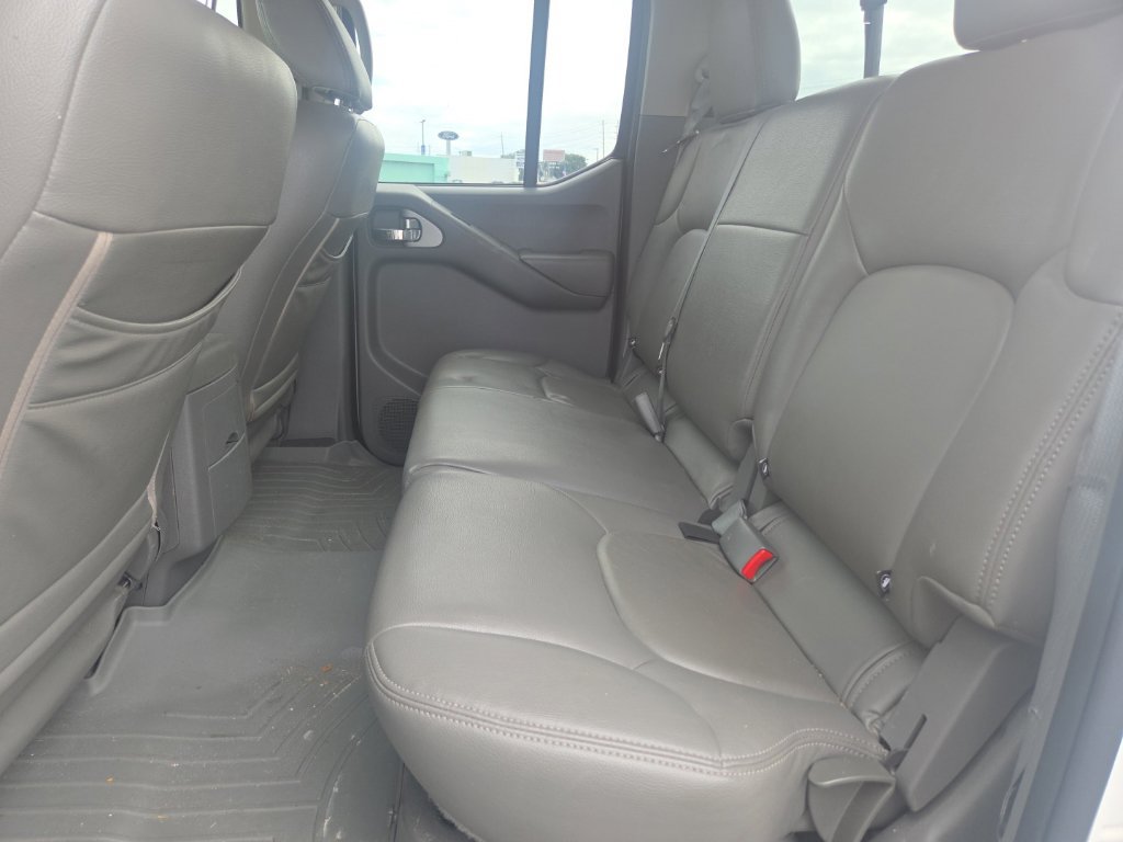 Used 2021 Nissan Frontier SV w/ Midnight Edition Floor Mats AWD/4WD image 35