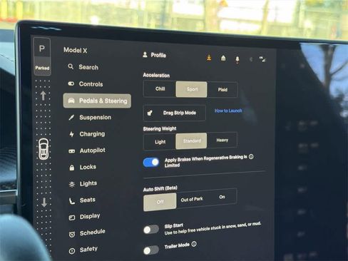 Used 2022 Tesla Model X Plaid image 22