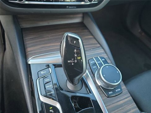 Used 2021 BMW 540i w/ Convenience Package RWD image 17