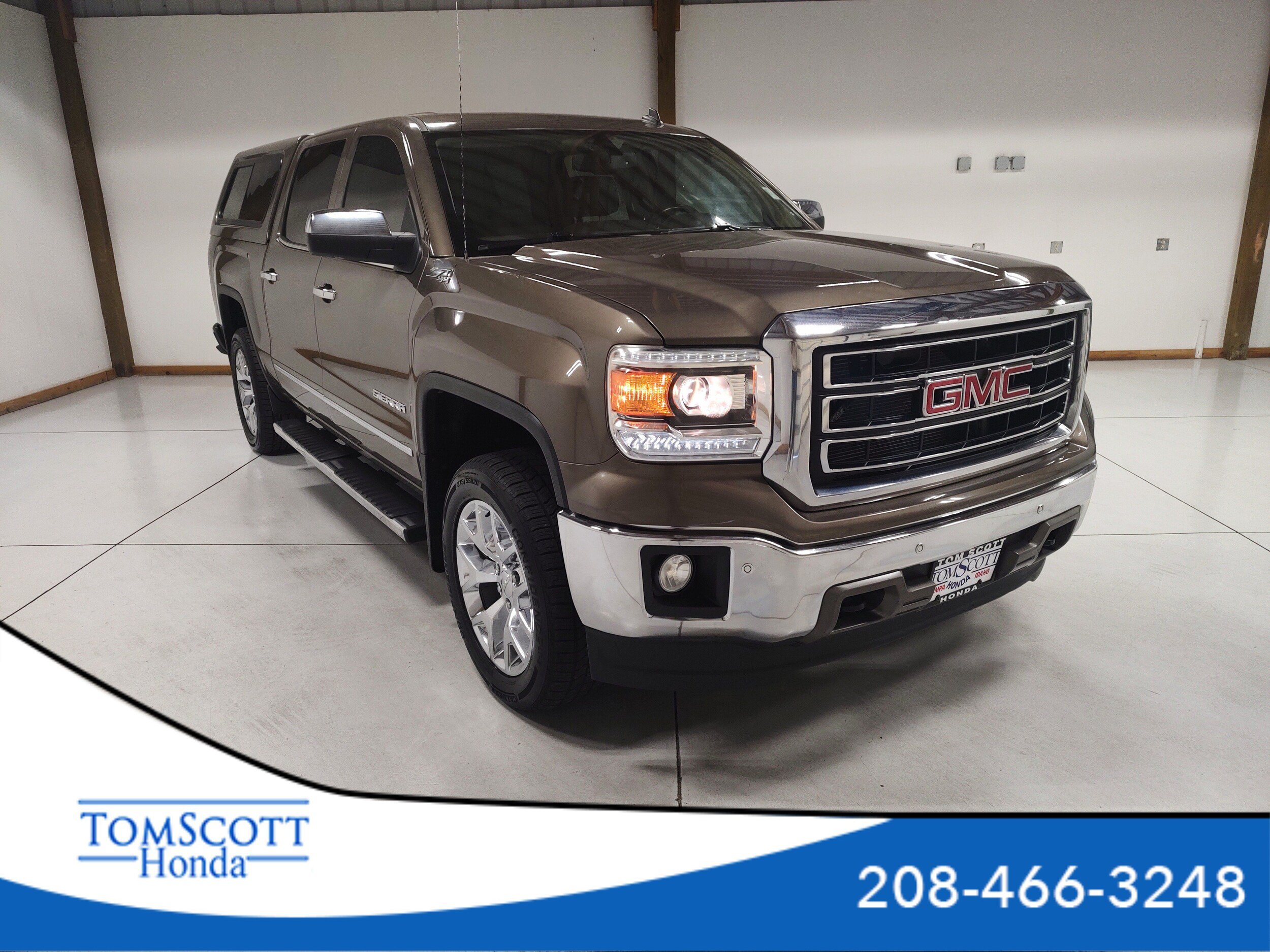Used 2014 GMC Sierra 1500 SLT w/ SLT Crew Cab Value Package AWD/4WD image 1