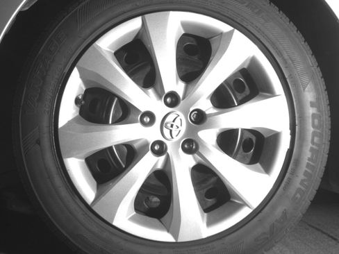 Used 2025 Toyota Corolla LE FWD image 15