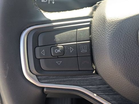 Used 2024 Jeep Wagoneer Series II w/ Flexible Seating Group AWD/4WD image 17
