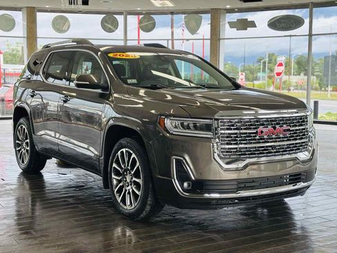 Used 2020 GMC Acadia Denali w/ Technology Package AWD/4WD image 4