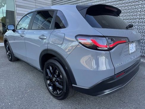 Used 2024 Honda HR-V Sport image 3