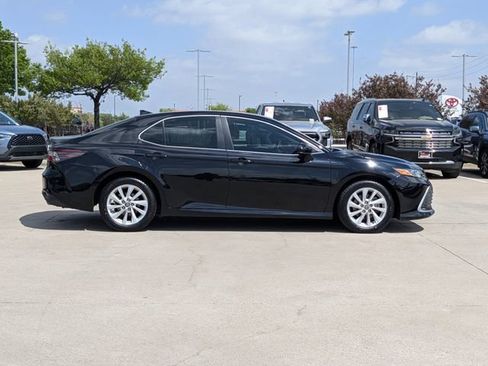 Used 2024 Toyota Camry LE FWD image 4