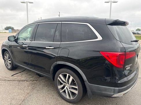 Used 2017 Honda Pilot Elite image 6