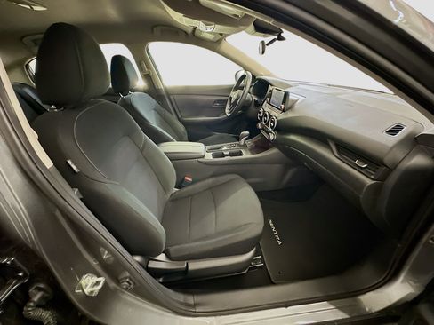 Used 2025 Nissan Sentra S FWD image 31