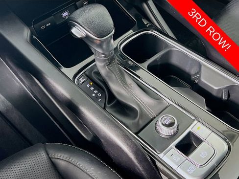 Certified 2024 Kia Telluride LX FWD image 18