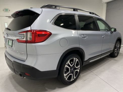 Used 2023 Subaru Ascent Limited w/ Technology Package image 8