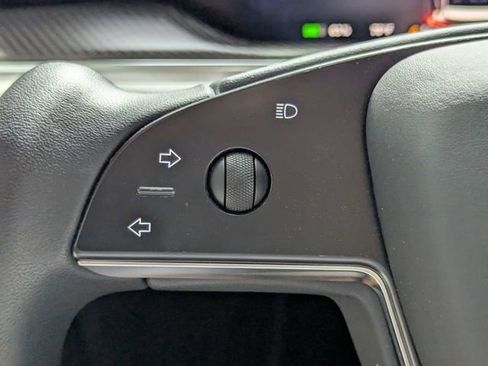 Used 2022 Tesla Model X Plaid image 18