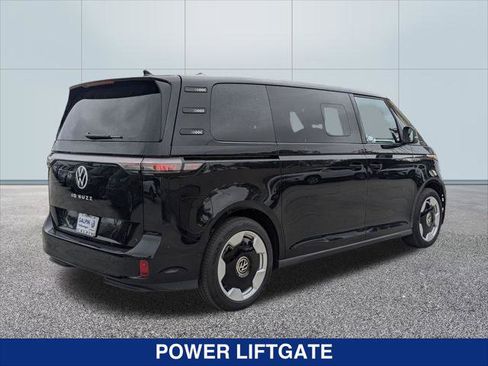 New 2025 Volkswagen ID. Buzz Pro S image 5