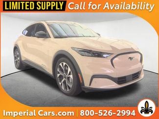 Used 2025 Ford Mustang Mach-E Select AWD/4WD video 1