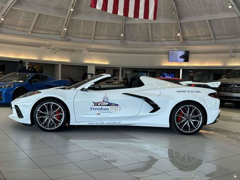 Used 2026 Chevrolet Corvette Stingray Premium Conv RWD image 5
