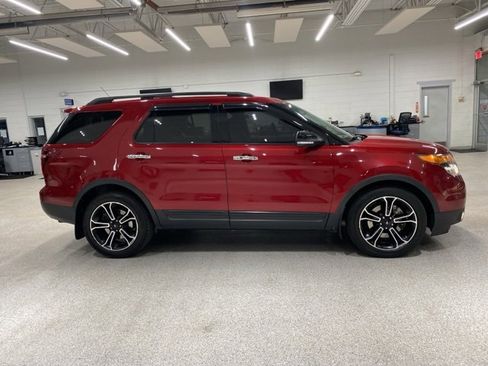 Used 2014 Ford Explorer Sport w/ Equipment Group 401A image 4