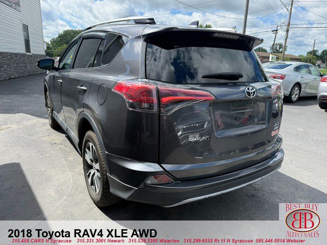Used 2018 Toyota RAV4 XLE AWD/4WD image 5