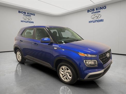 Used 2021 Hyundai Venue SE FWD image 7