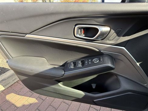 Certified 2025 Acura Integra A-Spec image 18