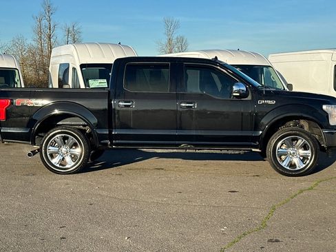 Used 2018 Ford F150 Lariat w/ Equipment Group 502A Luxury image 3