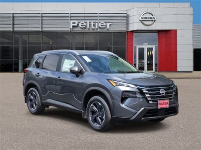 New 2025 Nissan Rogue SV w/ SV Premium Package