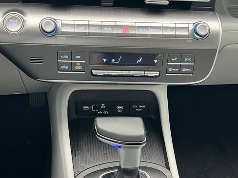 Certified 2024 Hyundai Kona SEL image 31