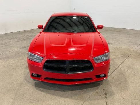 Used 2014 Dodge Charger R/T w/ Blacktop Package RWD image 4