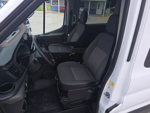 Used 2025 Ford Transit 350 XLT RWD image 9