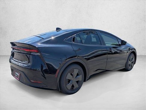 New 2026 Toyota Prius LE FWD image 2