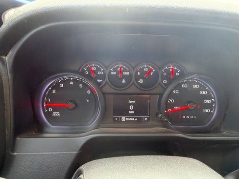 Used 2021 Chevrolet Silverado 2500 Custom w/ Custom Value Package AWD/4WD image 14
