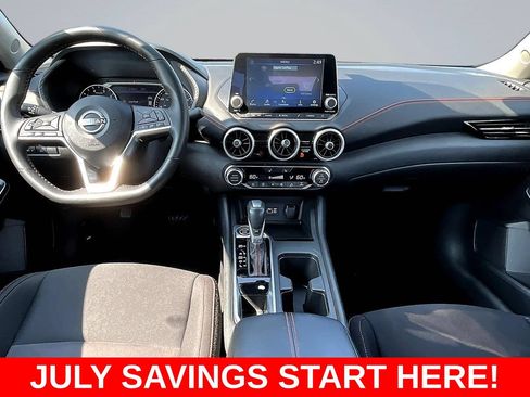 Used 2025 Nissan Sentra SR FWD image 8