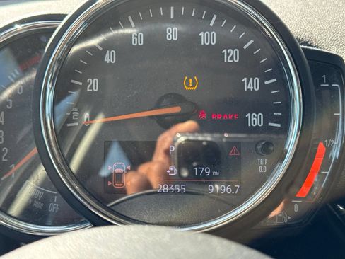 Used 2019 MINI Cooper Clubman ALL4 AWD/4WD image 10