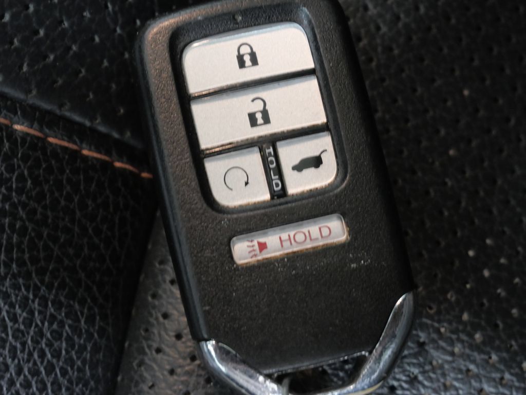 Used 2025 Honda Passport TrailSport image 28
