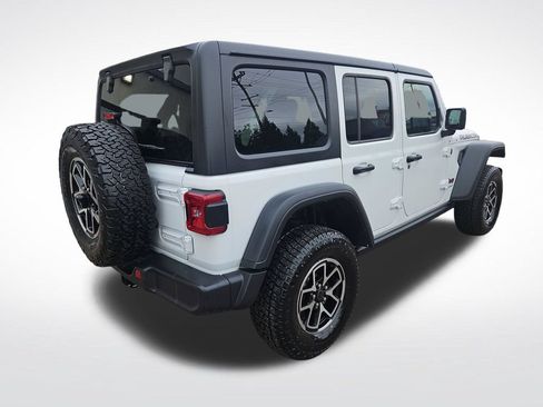 Used 2024 Jeep Wrangler Unlimited Rubicon AWD/4WD image 5