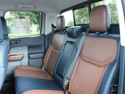 Used 2022 Ford Maverick Lariat w/ Lariat Luxury Package FWD image 17