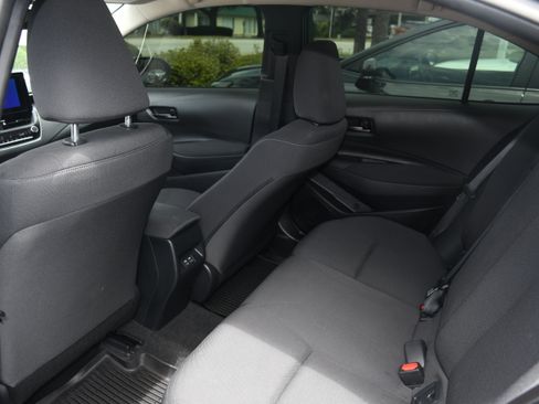 Used 2024 Toyota Corolla LE FWD image 14
