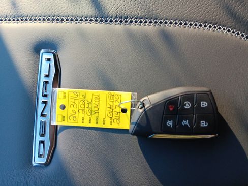 New 2026 GMC Yukon XL Denali w/ Sun & Power Step Package image 33