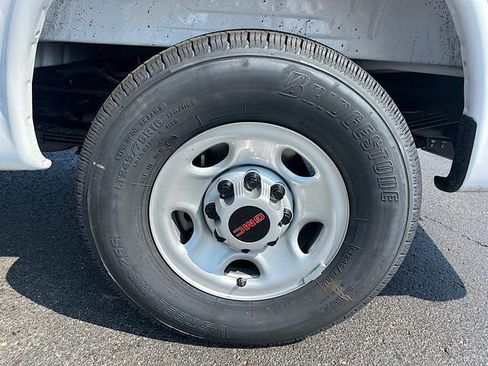 New 2025 GMC Savana 2500 w/ Enhanced Convenience Package image 25