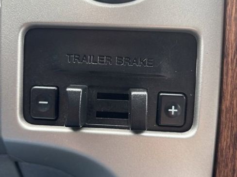 Used 2013 Ford F150 Lariat w/ Mid Equipment Group image 20