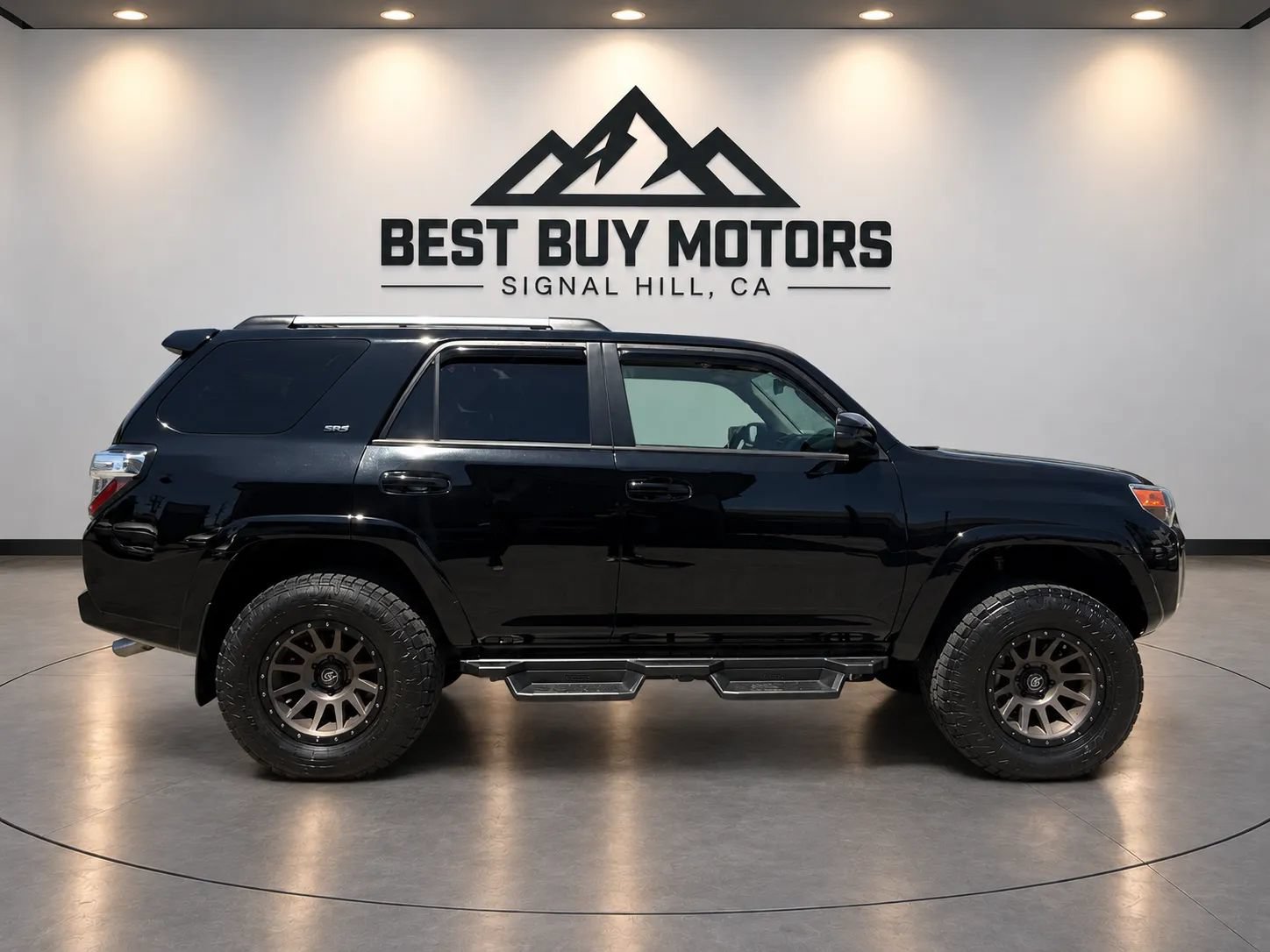 Used 2020 Toyota 4Runner SR5 w/ Convenience Package AWD/4WD image 9