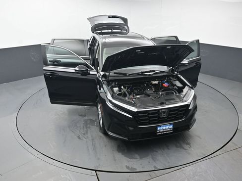 Used 2025 Honda CR-V EX-L image 54