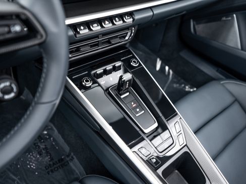 Certified 2022 Porsche 911 Turbo S AWD/4WD image 20