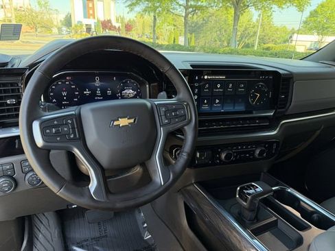 Used 2026 Chevrolet Silverado 1500 LTZ AWD/4WD image 23