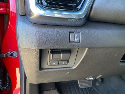 New 2026 GMC Canyon Elevation w/ Convenience Package image 5