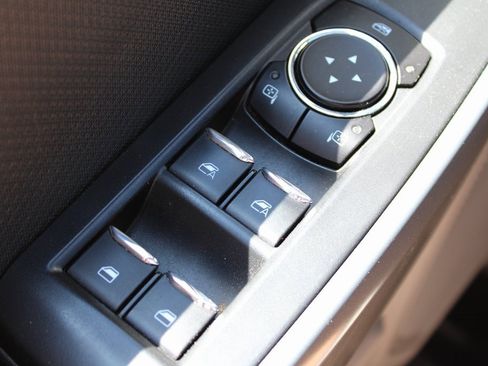 Used 2023 Ford F150 XLT image 28